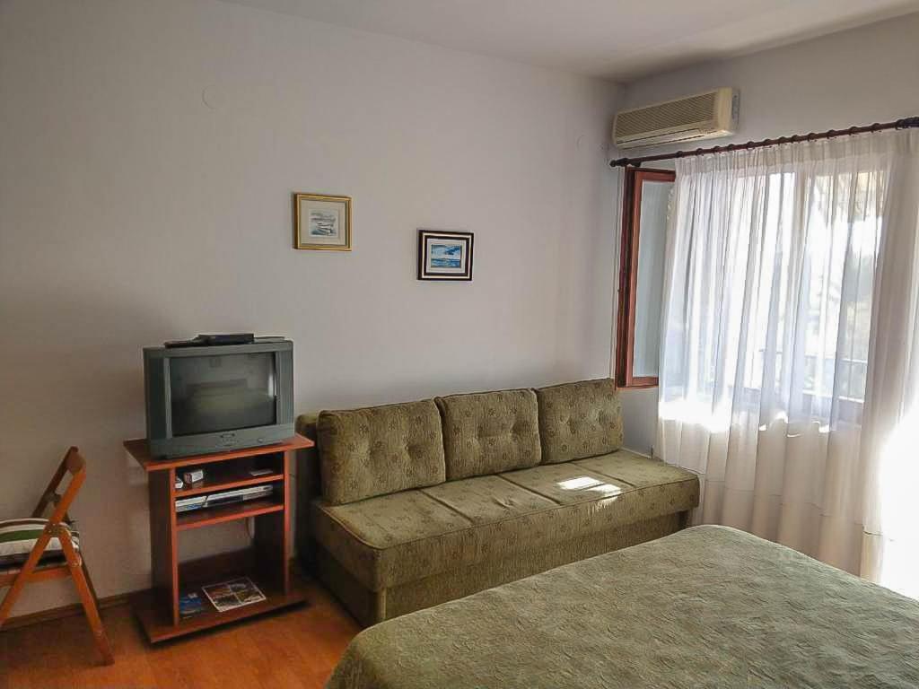 Apartman Melis พอดโกรา ภายนอก รูปภาพ